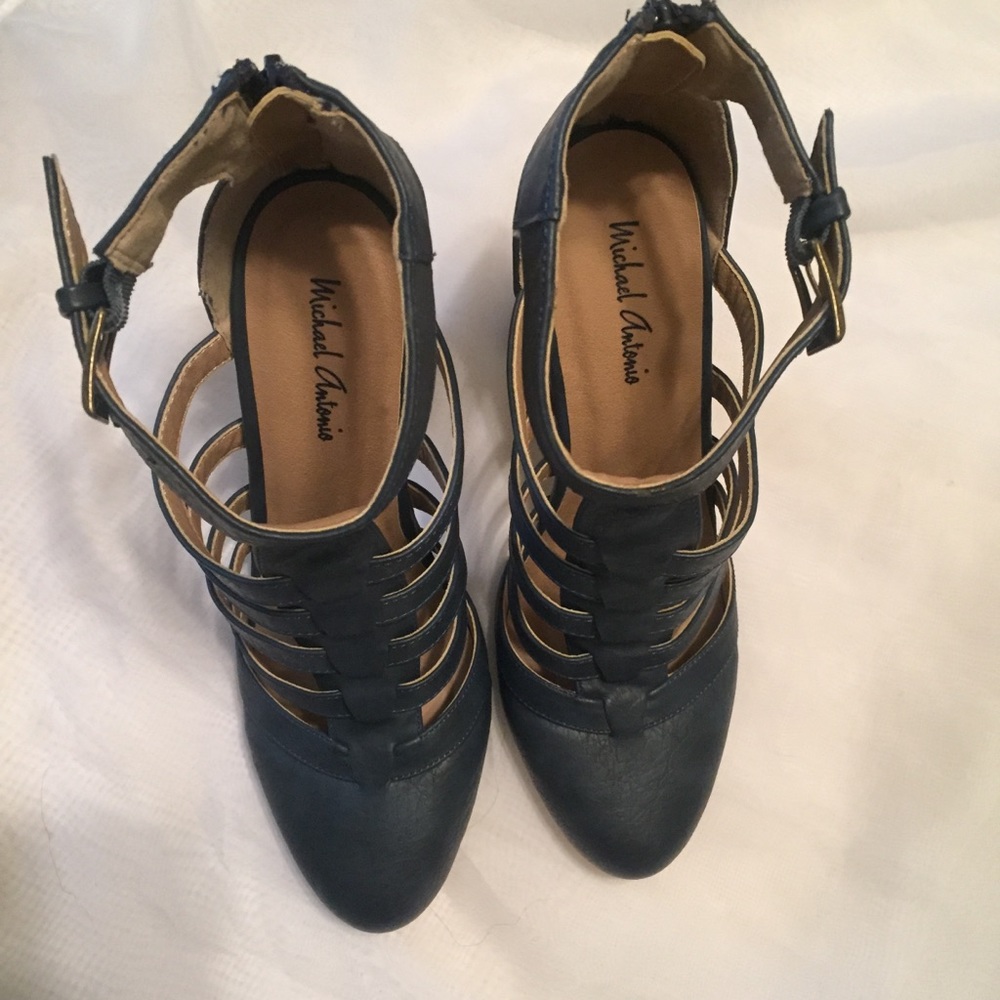Michael Antonio NWOT HEELS, size 7 1/2 - Picture 3 of 8